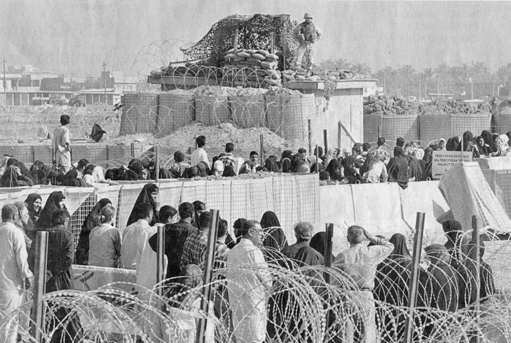 Abu Ghraib - Relatives lined up