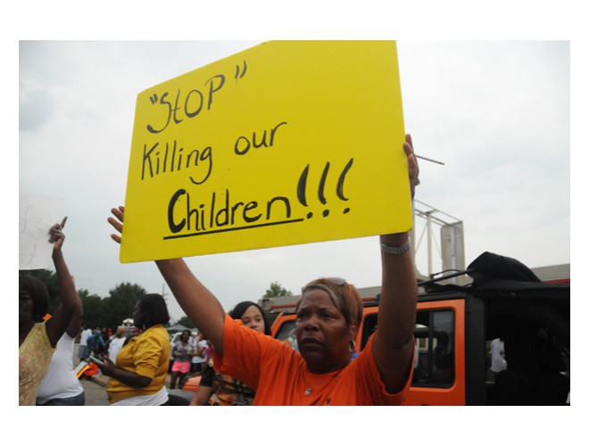 Ferguson, Missouri, August 15, 2014. Photo: Li Onesto/revcom.us Ferguson, Missouri, August 15, 2014. Photo: Li Onesto/revcom.us