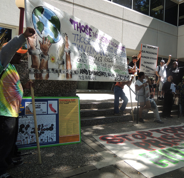 Protest in front of the CDCR in Sacramento, July 26, 2013