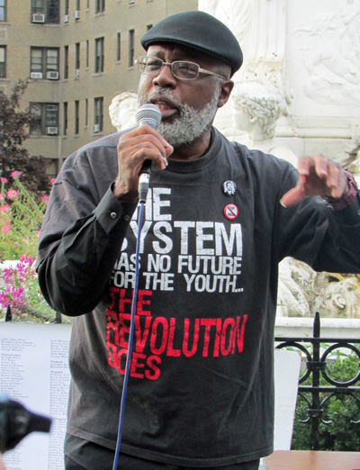 Carl Dix speaks at Bronx, New York, October 22 rally