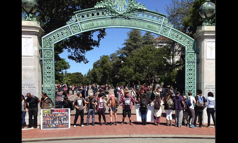 UC Berkeley: 75 students shut down the main entrance to campus for hours. Photo: Instagram/Melanie Jaycee
