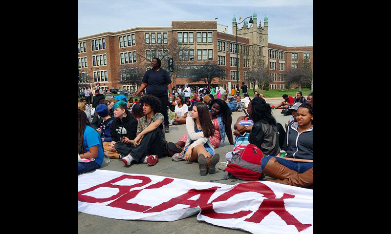 Madison: Students sit-in, block street. Photo: special to revcom.us