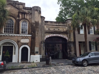 Charleston, museum where former slave market stood