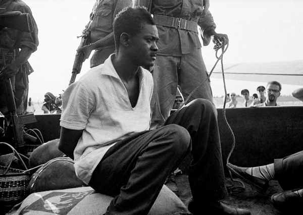 Una de las últimas fotos de Lumumba vivo, capturado, el 2 de diciembre de 1960.