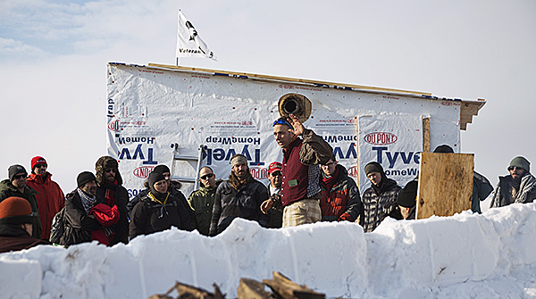 Some of the more than 2,000 veterans get briefed at Standing Rock, December 3. Photo: AP