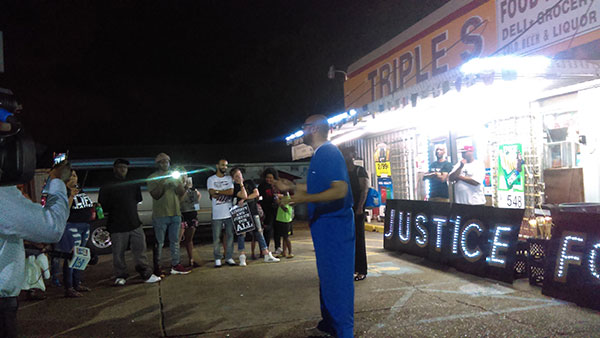 protests outside Triple S Store in Baton Rouge