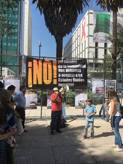 Un mitin de denuncia y protesta contra el régimen fascista de Trump y Pence, frente a la sede de la embajada Yanqui