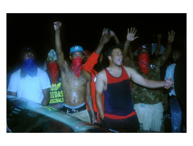 Contra el toque de queda del sábado 16 de agosto por la noche, Ferguson. Foto: Li Onesto/Revolución 