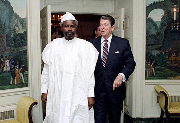 Chadian-pres-Habre-USpres-RReagan-at-WhiteHouse-Jun1987-Courtesy-of-Ronald-Reagan-Presidential-Library-and-Museum-600px.jpg